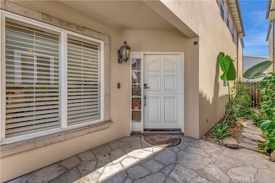 509 W Balboa Blvd, Newport Beach, CA 92661 - photo 2