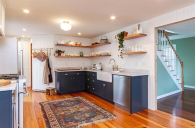 8 Camp St, Essex Junction, VT 05452 - photo 2