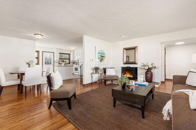 Living room & dining area