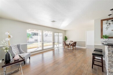 908 Bonita, Las Vegas NV 89104