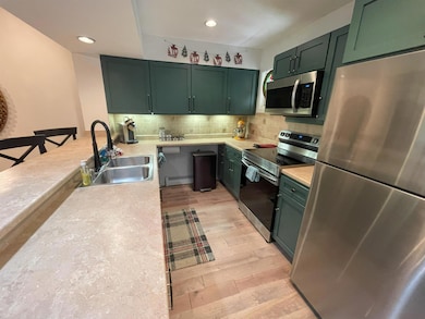 105 Fox Hollow Village unit B5, Mendon, VT 05701 - photo 3