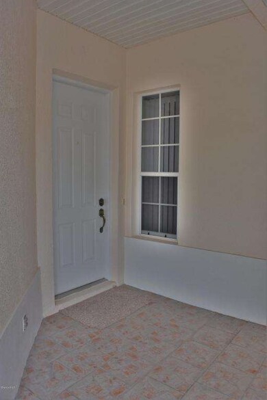 Tiled Front Entry
