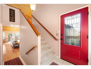 10 Yorick St, Lake Oswego, OR 97035 - photo 3