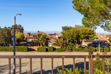 7273 Ojai Dr, Palmdale, CA 93551 - photo 5