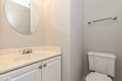 1052 Creekview Ln, Lake In the Hills, IL 60156 - photo 4