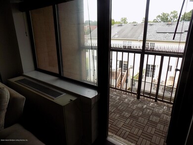 Chestnut Hill at Essex Park unit 4B, Staten Island, NY 10314 - photo 6