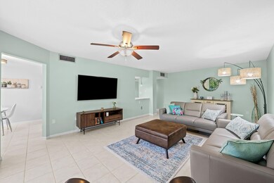 1470 Sheridan St unit 16C, Hollywood, FL 33020 - photo 3