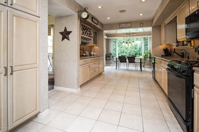 10_Kitchen