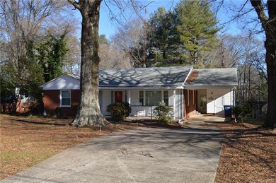 634 Holland Dr, Statesville, NC 28677 - photo 2