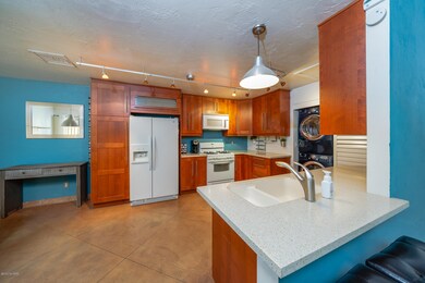 Kitchen 3