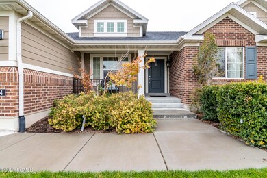 2_Exterior_high_3772332