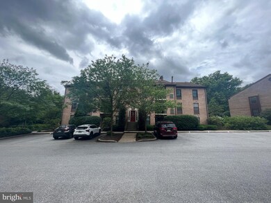 313 Washington Place unit 13, Chesterbrook, PA 19087 - photo 2