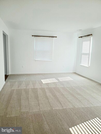 2446 Hyannis Ln, Crofton, MD 21114 - photo 3