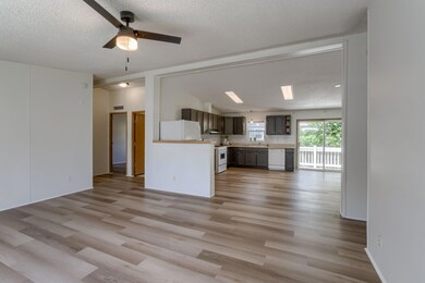 3607 John St, Council Bluffs, IA 51501 - photo 5