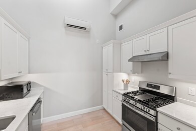 298 York St #12, York
