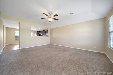 7408 S Gardenia Ave, Broken Arrow, OK 74011 - photo 4