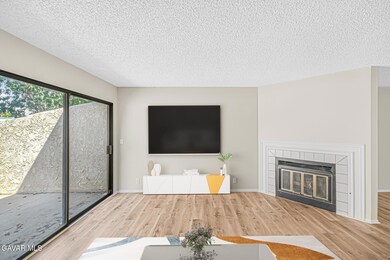 427 W Avenue j5 unit 3, Lancaster, CA 93534 - photo 4