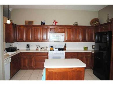 4100 Night Hawk Dr, Norman, OK 73072 - photo 3