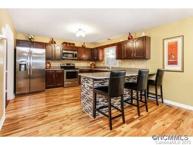 15 Sweetbriar Ct, Asheville, NC 28803 - photo 6