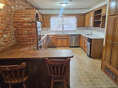 24 24 Canterbury Ln, Duncan, OK 73533 - photo 6