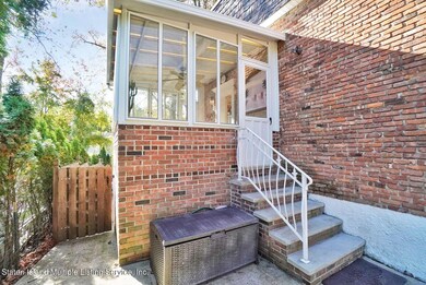 492 Saint George Rd, Staten Island, NY 10306 - photo 3
