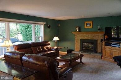 8 Marian Cir, Chalfont, PA 18914 - photo 7