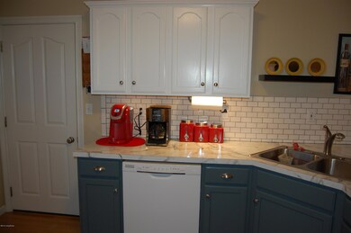 605 Forest Ridge Dr, Mount Washington, KY 40047 - photo 6