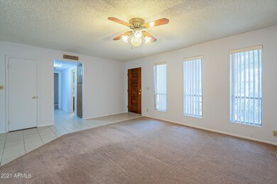 05-Entry and living room