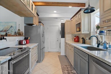 11-Kitchen