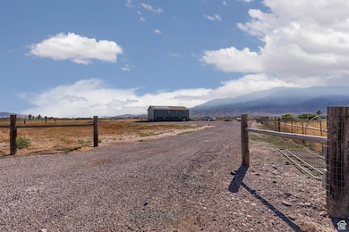 704 N Brooklyn Rd, Monroe, UT 84754 - photo 2