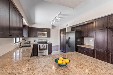 13-Kitchen