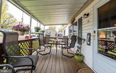 118 Tulip Dr, Hatfield, PA 19440 - photo 3