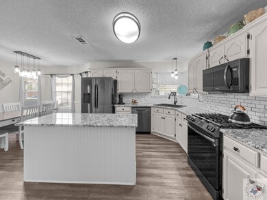 5711 Meadowland Dr, Texarkana, TX 75503 - photo 7