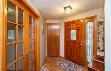 464 Vincent Ave, Central Point, OR 97502 - photo 4