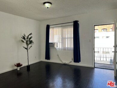 1330 S Wilton Place unit 5, Los Angeles, CA 90019 - photo 6