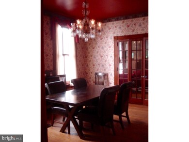 210 Windsor St, Reading, PA 19601 - photo 5