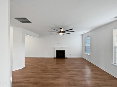 532 Willow Breeze Ct, Zebulon, NC 27597 - photo 4