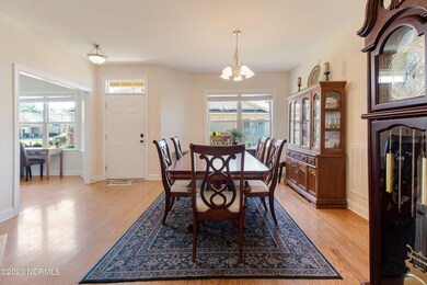 OPEN FORMAL DINING