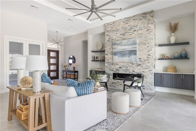 668 Camelia Ln, Vero Beach, FL 32963 - photo 4