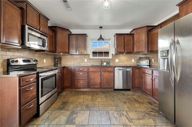 2450 Heather Lynn Ln, Fayetteville, AR 72701 - photo 7