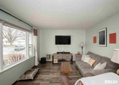 3615 N Linwood Ave, Davenport, IA 52806 - photo 3