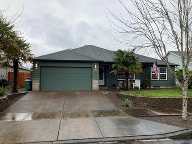 1453 S 6th St, Independence, OR 97351 - photo 4