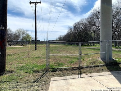 4846 Alfred Dr, San Antonio, TX 78220 - photo 6