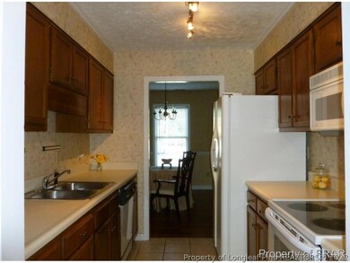 2611 Edmonton Rd, Fayetteville, NC 28304 - photo 7