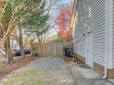 108 Grassy Ridge Ct, Apex, NC 27502 - photo 3