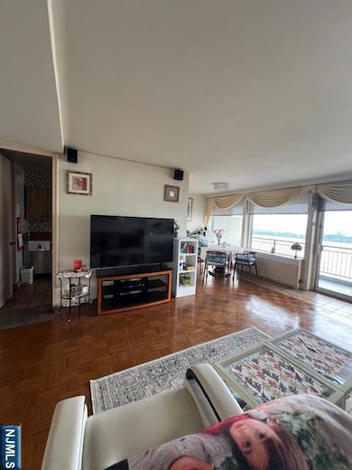 Horizon House unit 1423, Fort Lee, NJ 07024 - photo 4