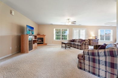 707 E 10th St, Grove, OK 74344 - photo 5