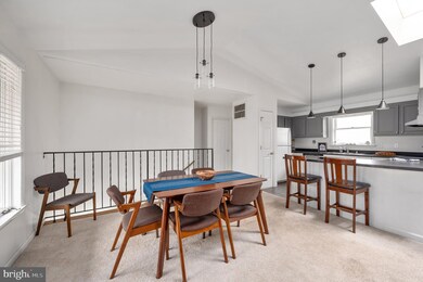 8548 Custer Ct, Manassas, VA 20112 - photo 4