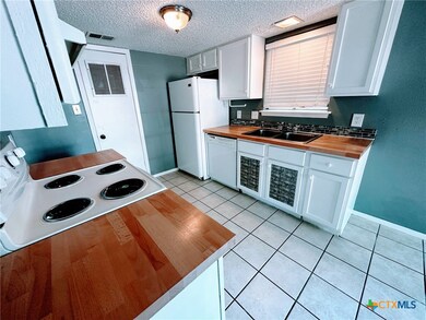 3429 Willowrun Dr unit B, Austin, TX 78704 - photo 7