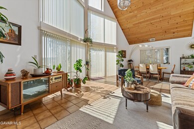 30320 Rollingoak Dr, Tehachapi, CA 93561 - photo 6